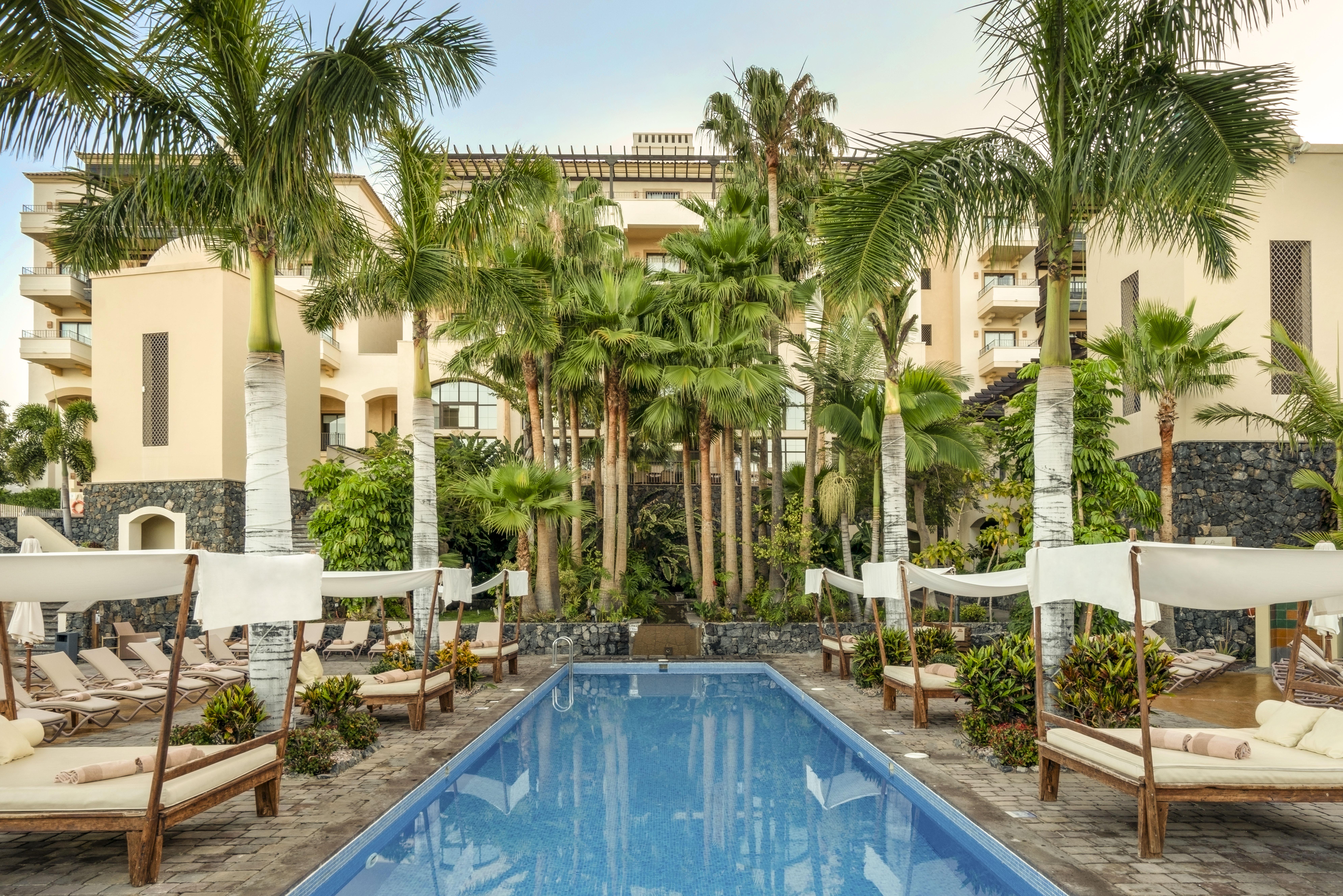 Vincci Selección La Plantación del Sur Costa Adeje (Tenerife) Exterior foto The pool at the hotel